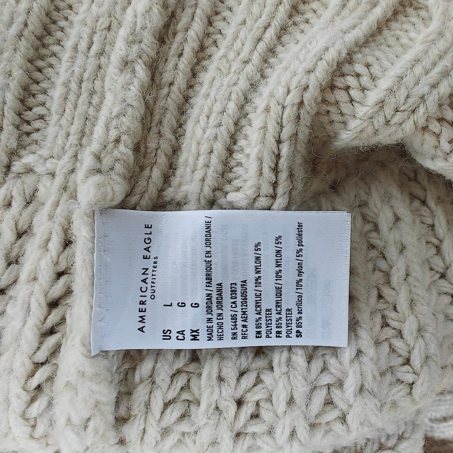 Cream Chunky V-neck Cable Knit Sweater