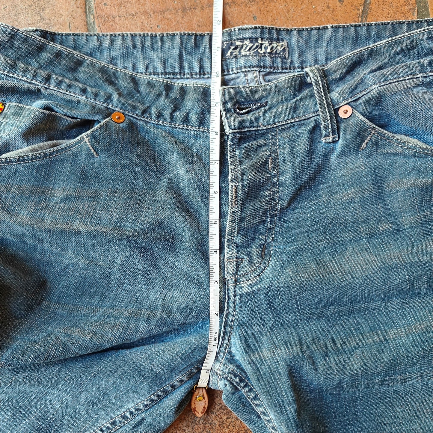 Womens 34 Light Wash Button Fly Flap Pocket Jeans