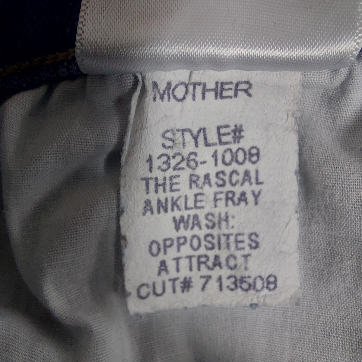MOTHER The Rascal Ankle Fray Jeans Women’s 29 Opposites Attract
