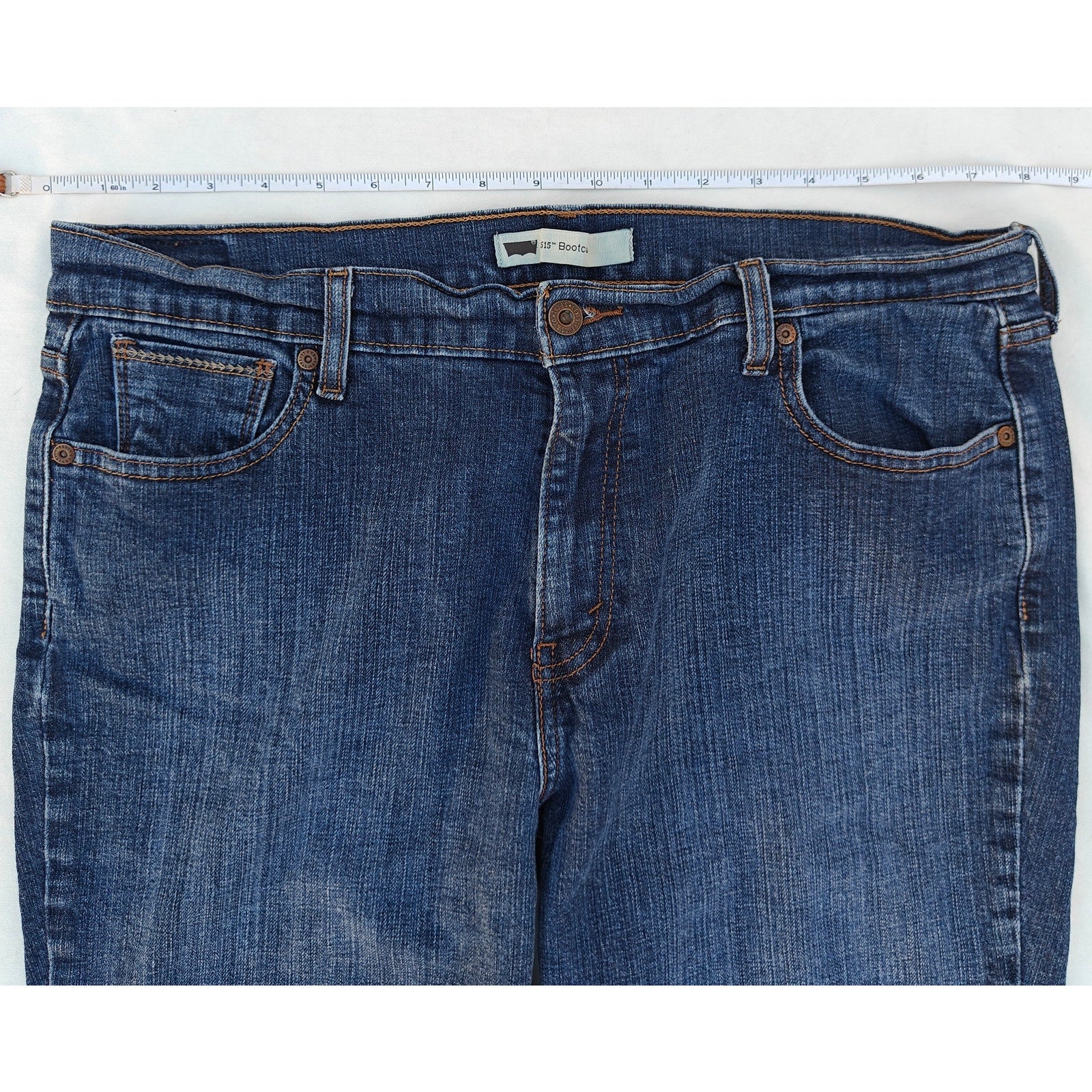 515 Medium Wash Bootcut Jeans