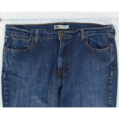 515 Medium Wash Bootcut Jeans