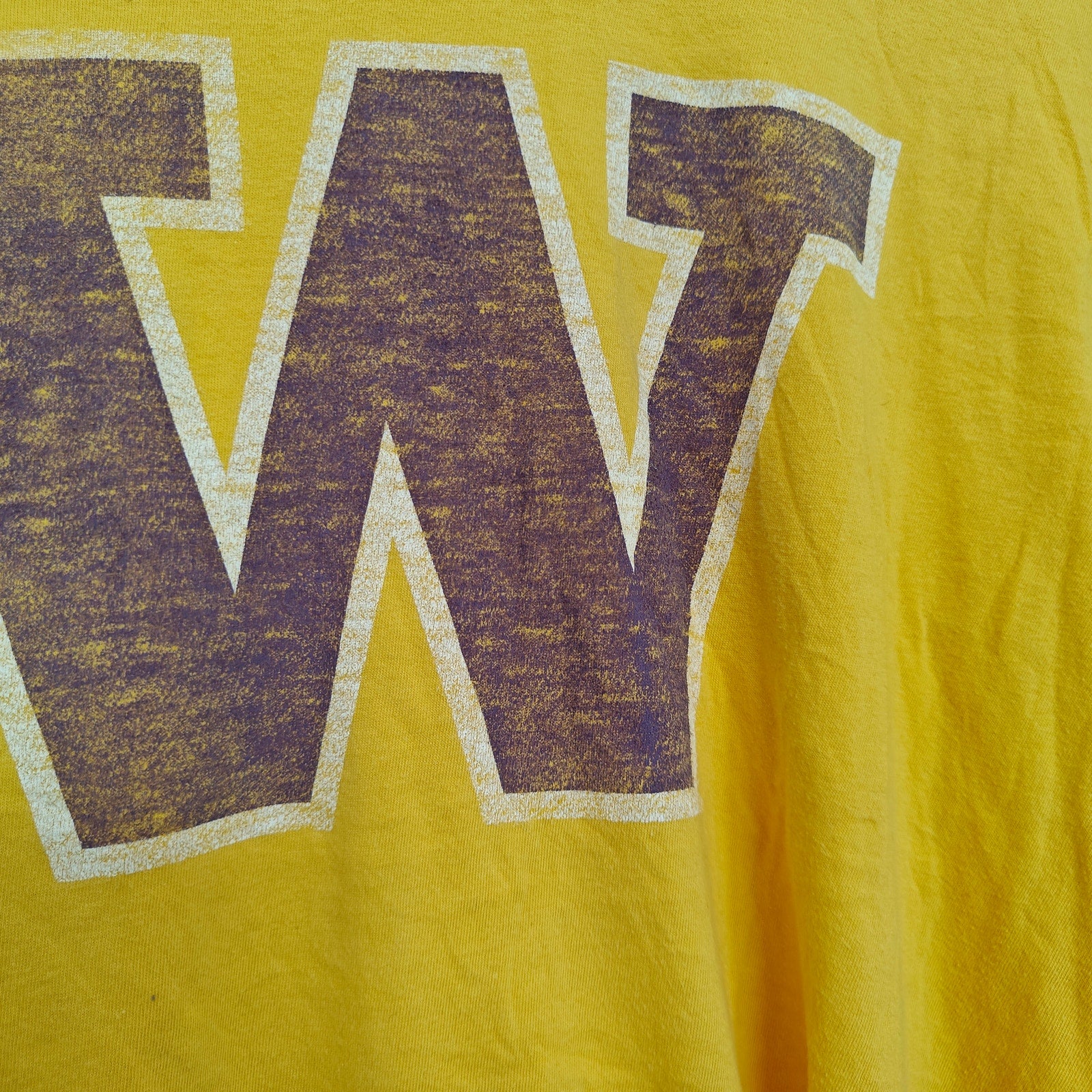 47 Brand Washington Huskies W Logo Yellow Long Sleeve Shirt Men’s M Tee