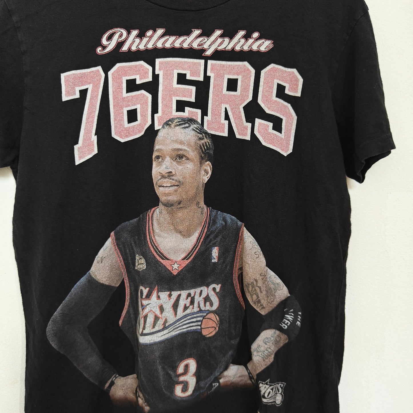 Philadelphia 76ers Allen Iverson Graphic T-Shirt