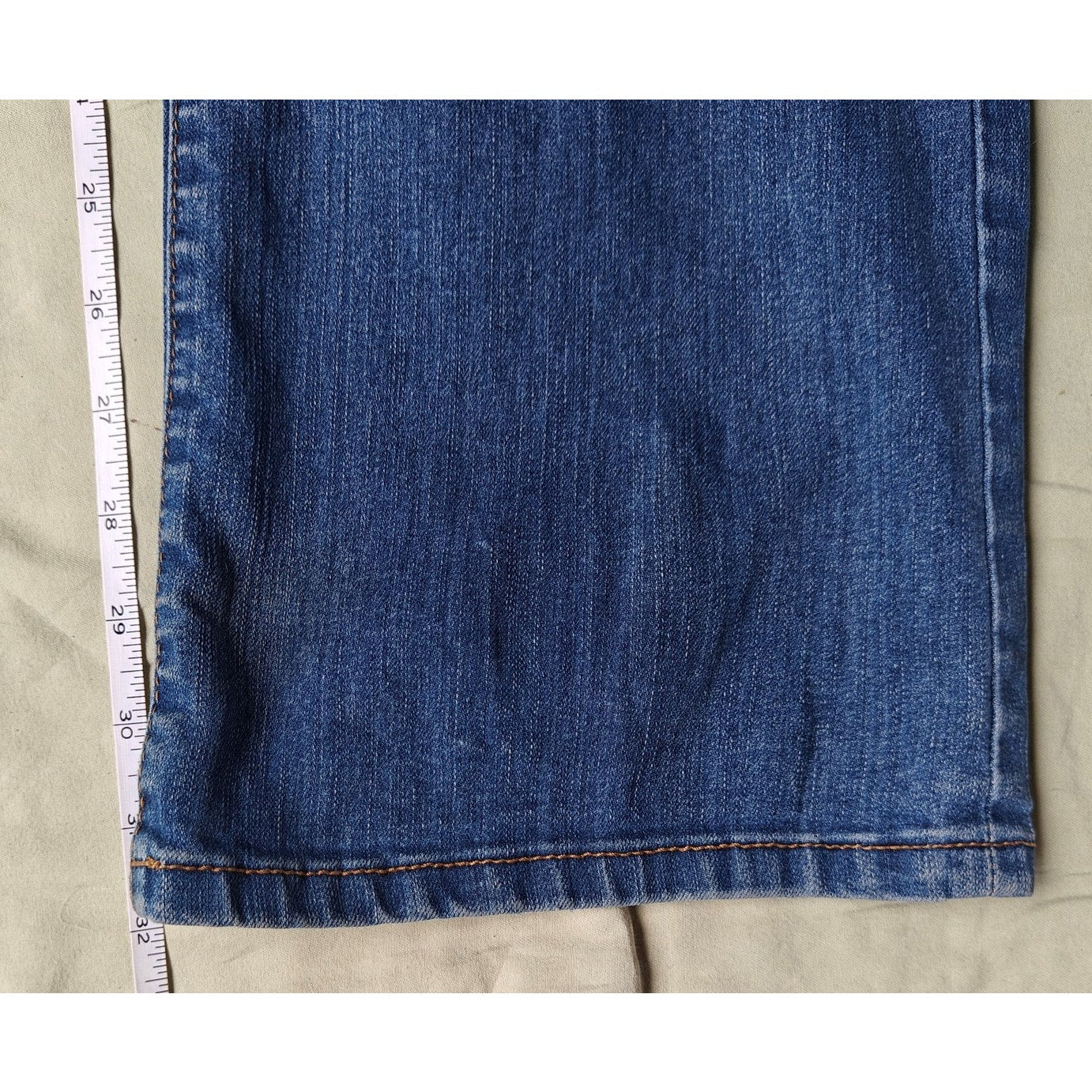 Medium Wash Curvy Bootcut Size 0
