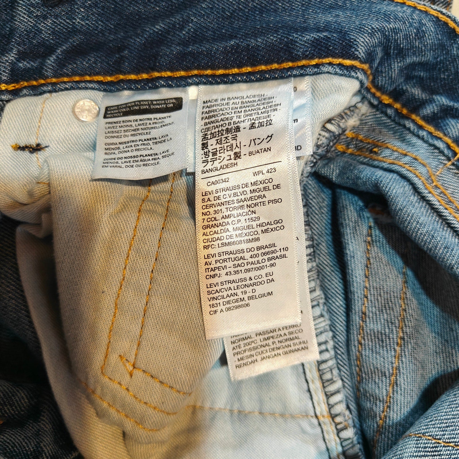 505 Straight Leg Medium Wash Jeans
