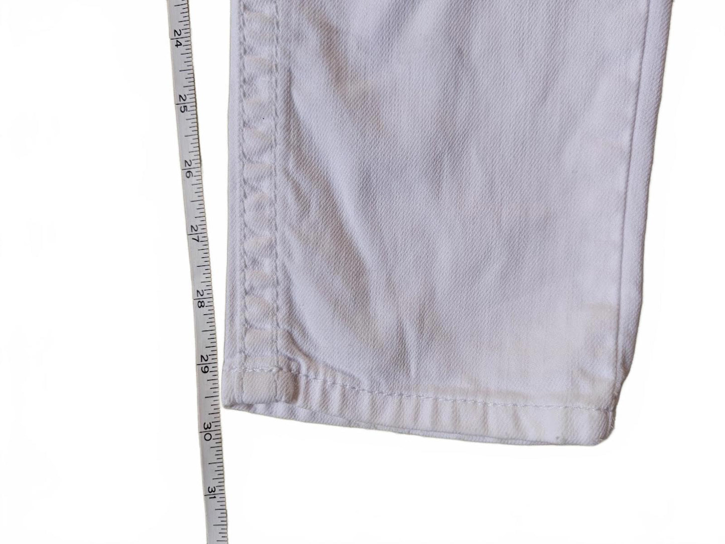 Suki Skinny Jeans in White Size 28x31