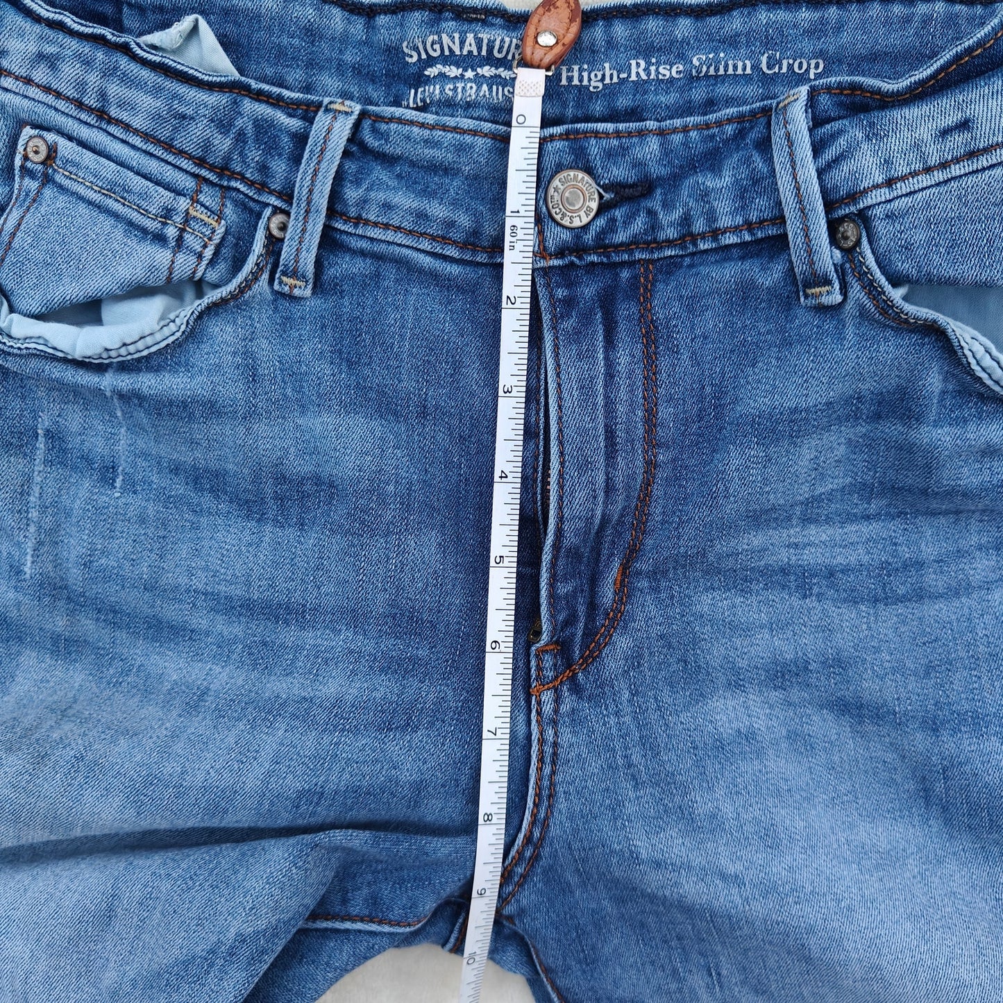 Signature by Levi Strauss High Rise Slim Crop Jeans
