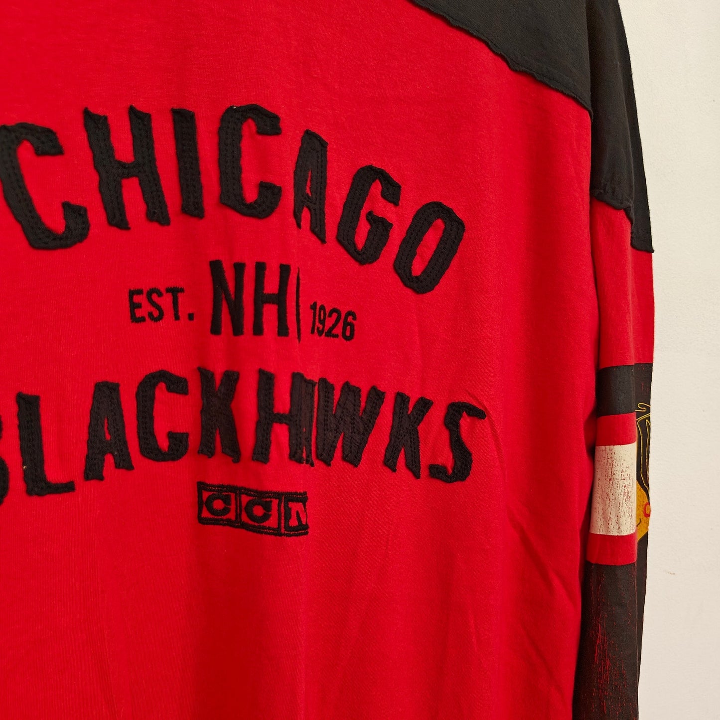 Chicago Blackhawks Long Sleeve Shirt