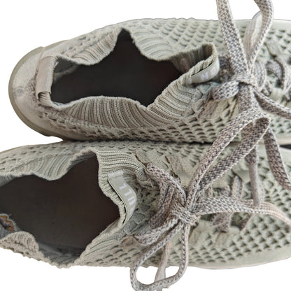 Gray Knit Runner Shoes