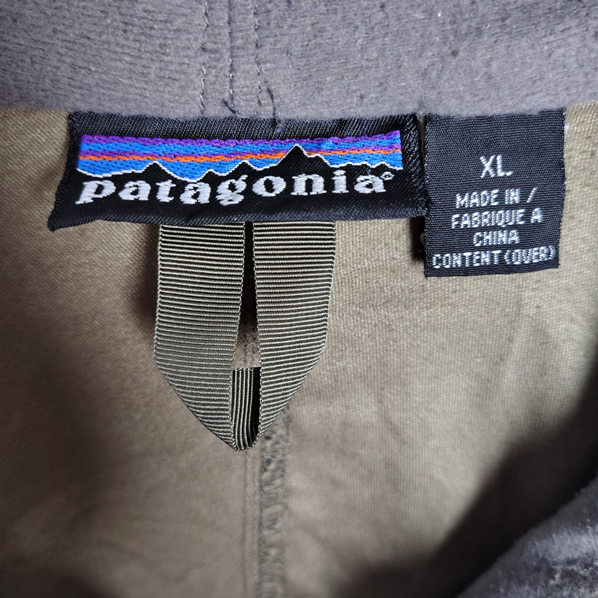 Patagonia Olive & Beige Colorblock Full-Zip Windbreaker – XL
