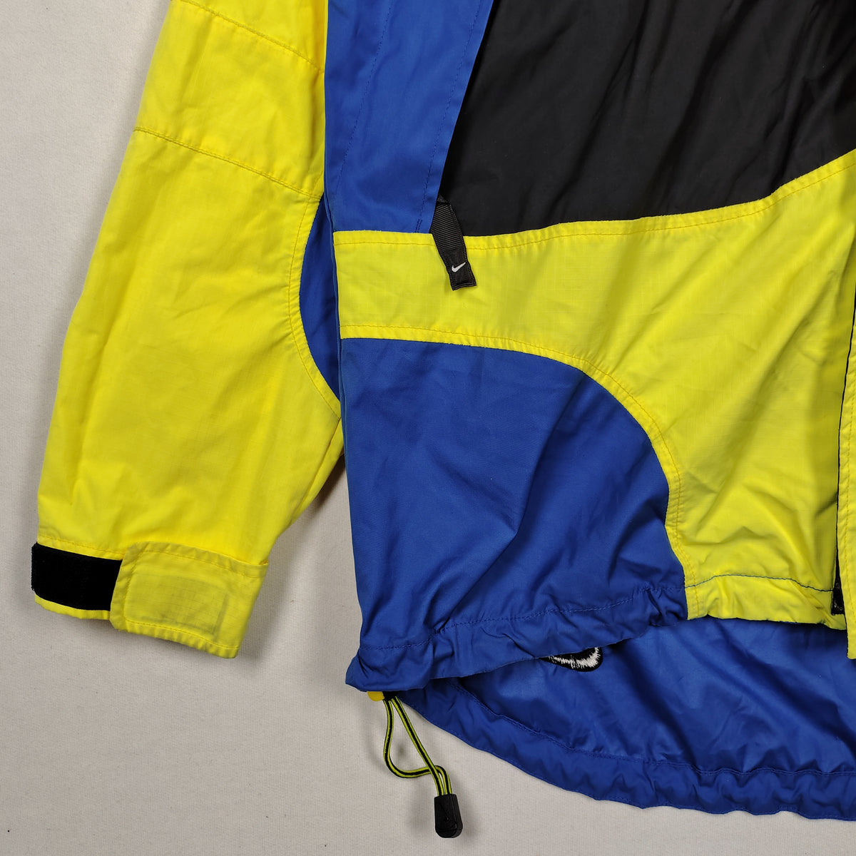 Nike ACG Clima-FIT Hooded Colorblock Jacket – Neon Yellow & Blue