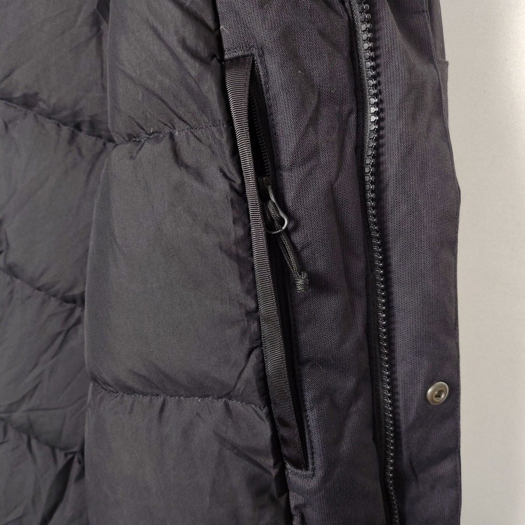 The North Face Black Insulated Hooded Parka – Men’s XS