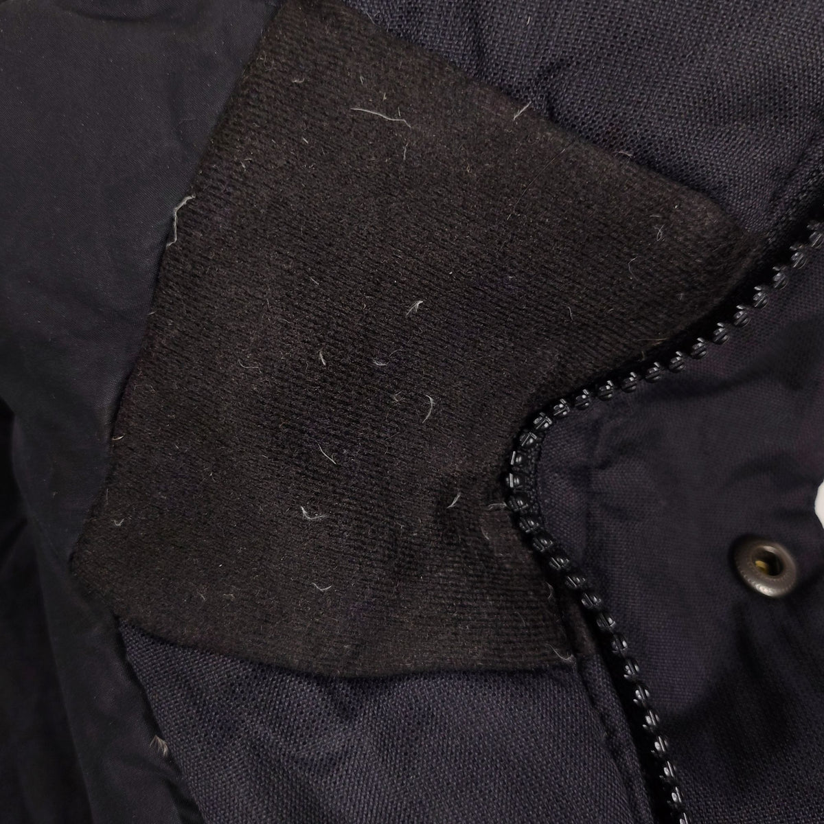 The North Face Black Insulated Hooded Parka – Men’s XS