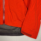 Arc’teryx Red GORE-TEX Hooded Shell Jacket – Men’s XS