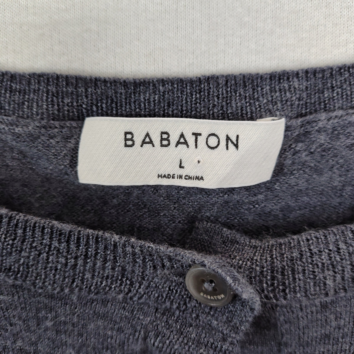 Aritzia Babaton Gray Button Front Knit Cardigan Women’s Large