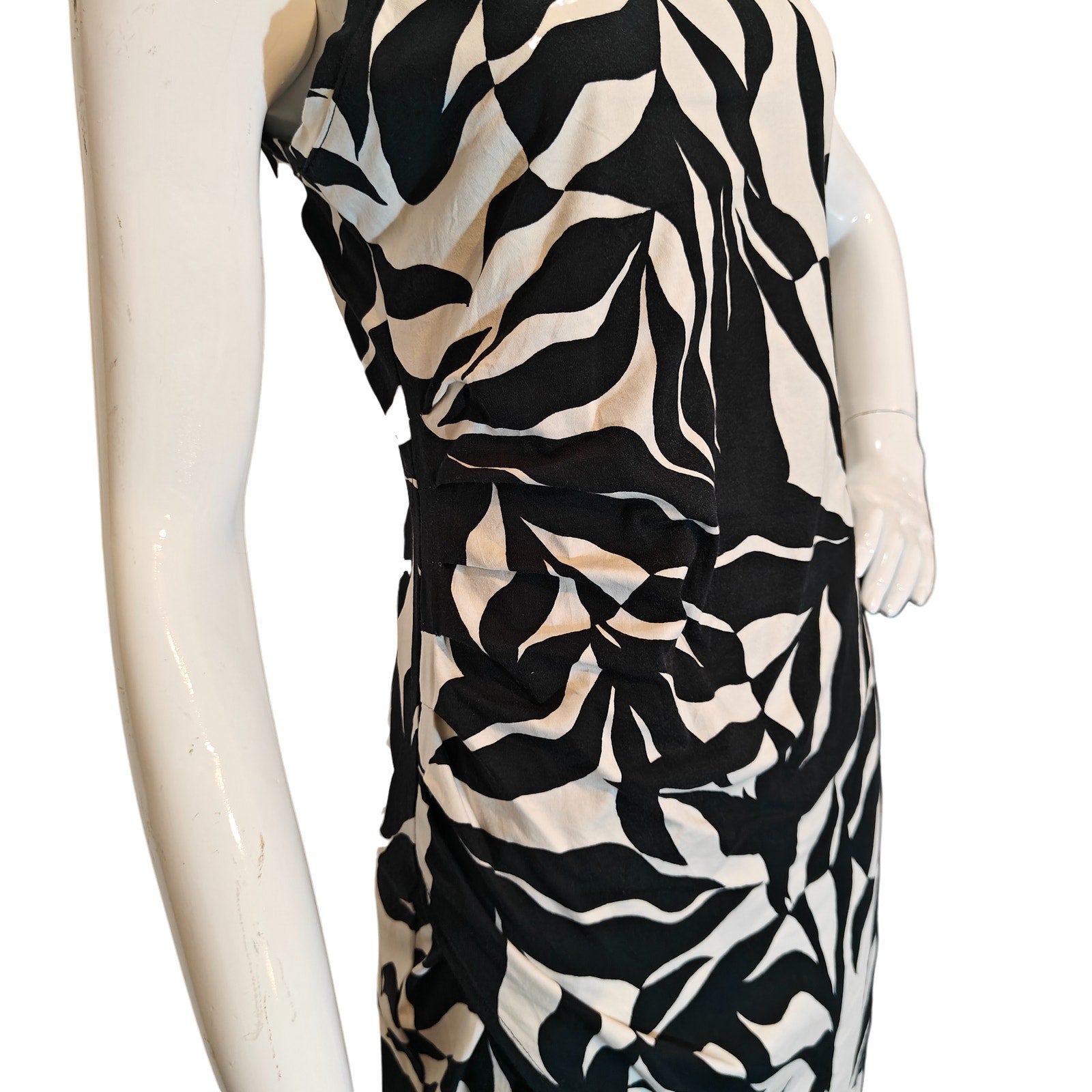 Black and White Abstract Print Midi Dress
