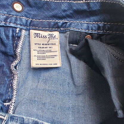 Medium Wash Curvy Crop Bootcut Jeans Size 28
