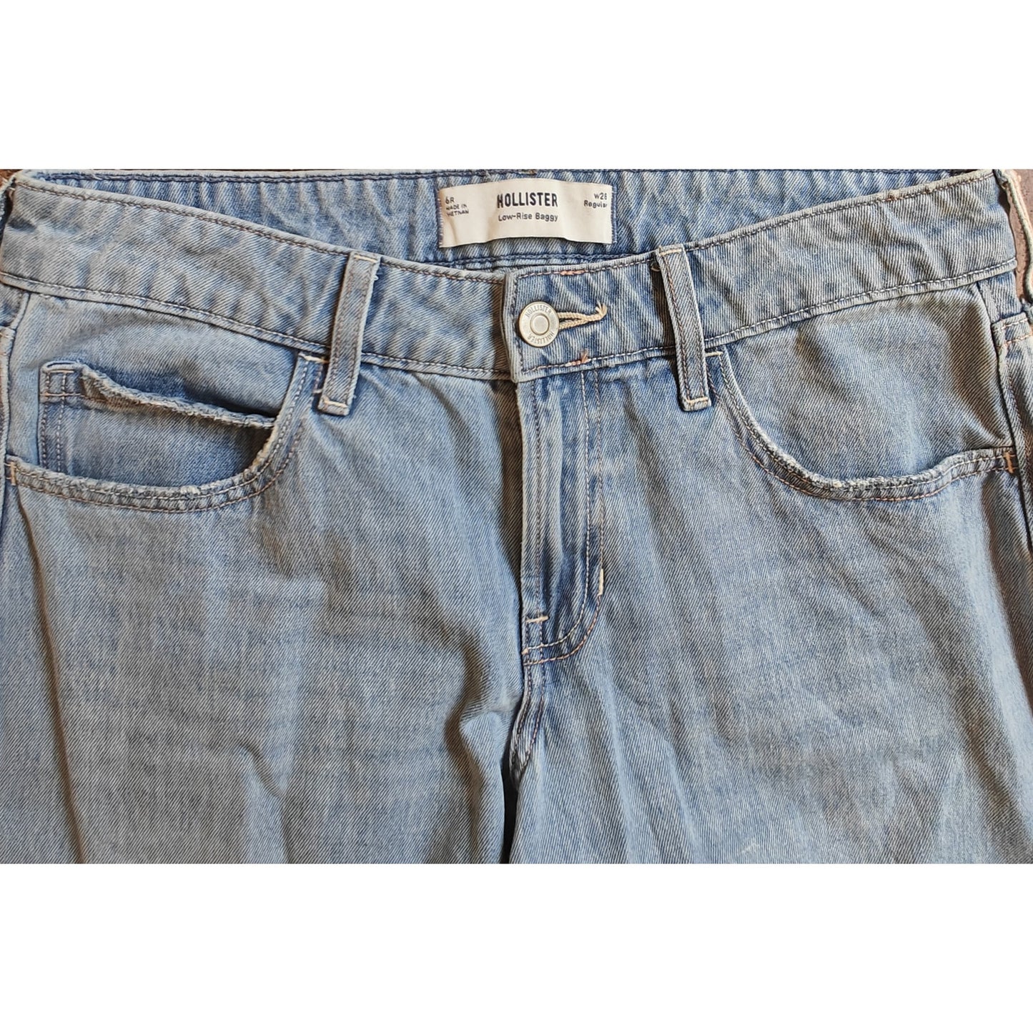 Low Rise Light Wash Wide Leg Jeans