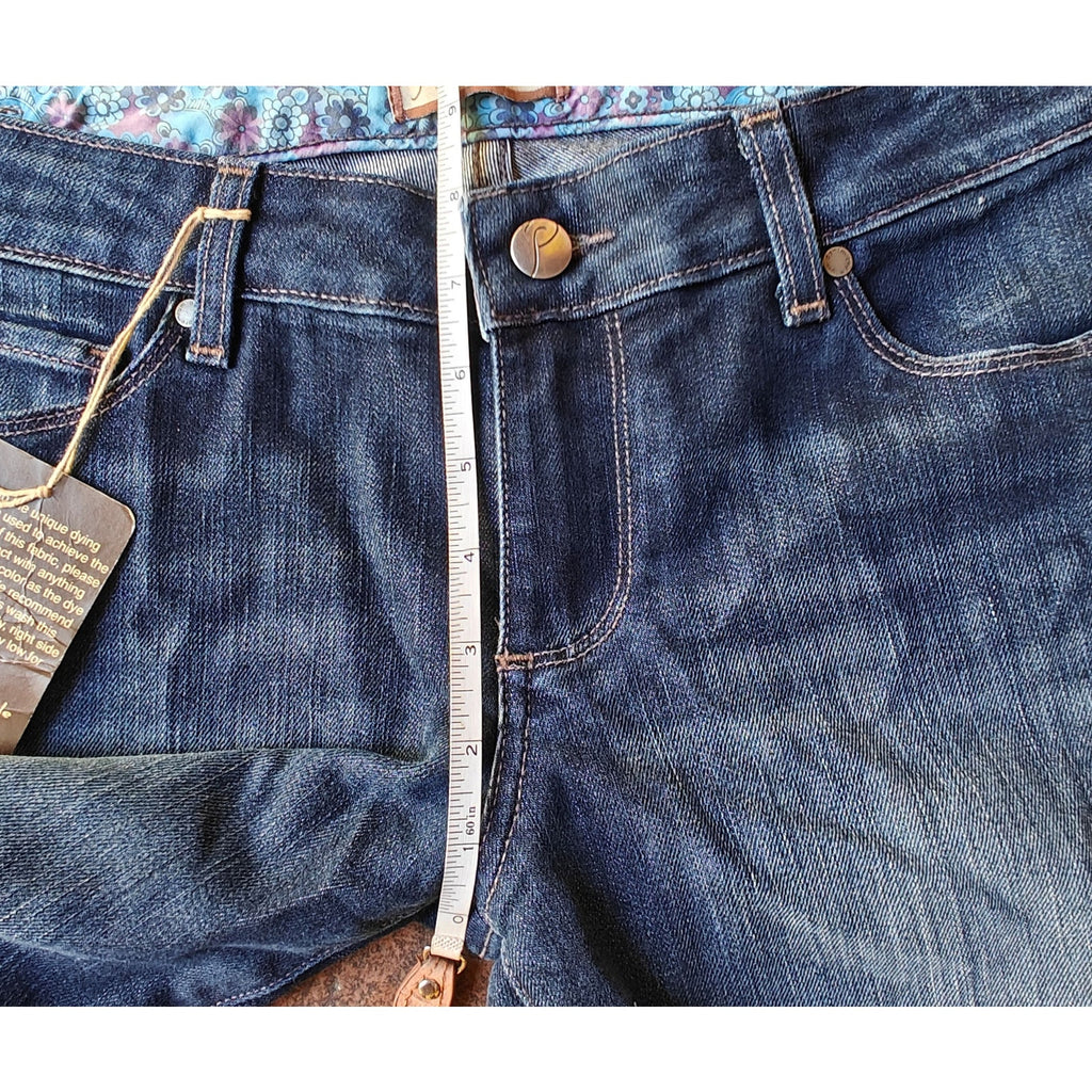 Paige Laurel Canyon Petite Jeans Womens 30 Bootcut Dark Wash NWT