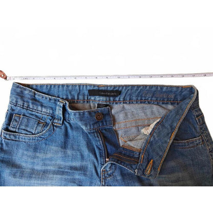 Straight Leg Mid Rise Jeans