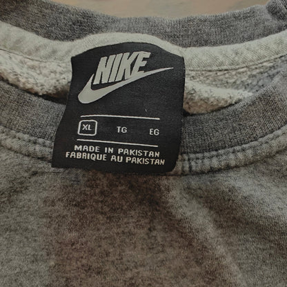 Gray Crewneck Sweatshirt With Pocket