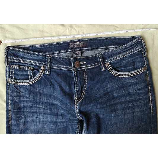 Berkley Flap Dark Wash Bootcut Jeans Size 28