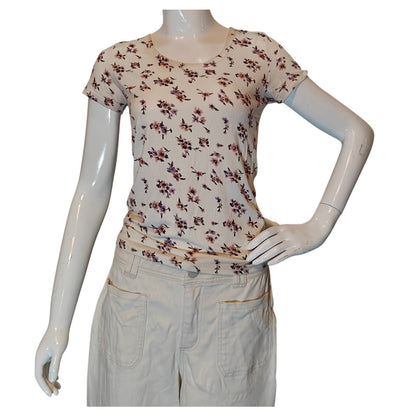 Floral Print Tee with Keyhole Back