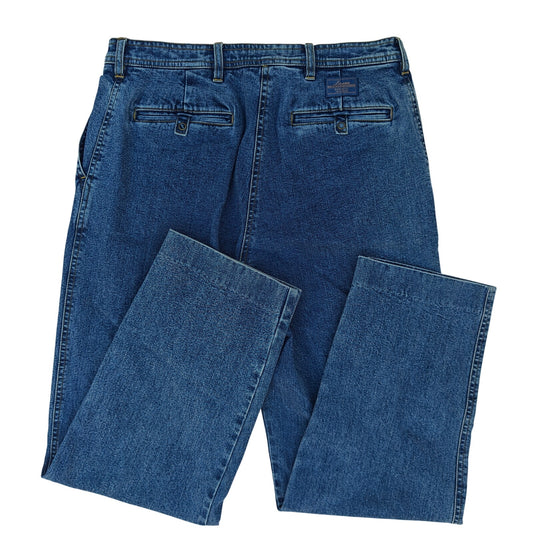 Straight Leg High Rise Mom Jeans