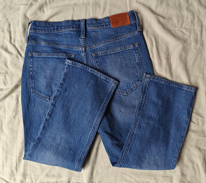 9" Demi Boot Crop Jeans