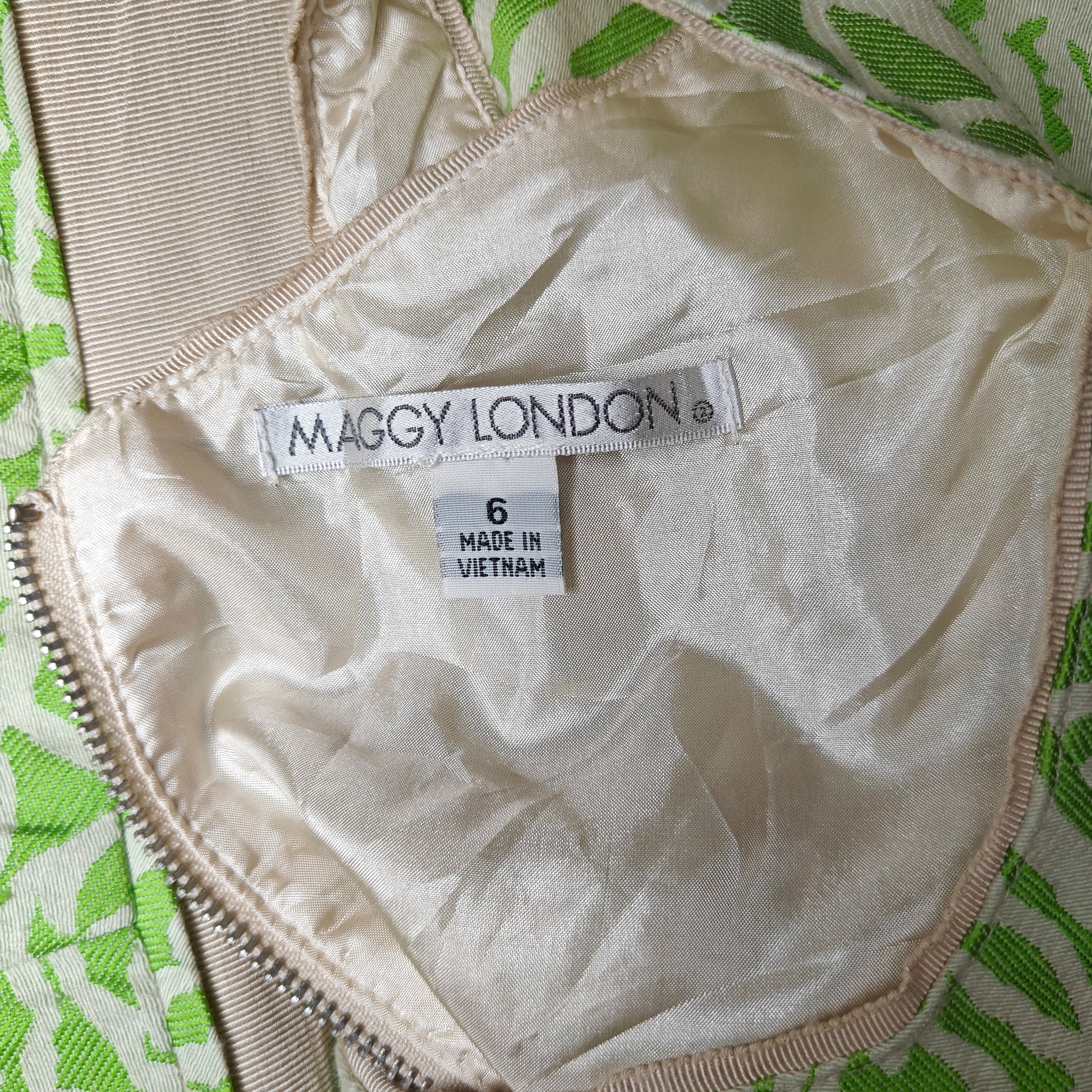 Maggy London Green Floral Jacquard Sheath Dress Ribbon Waist Size 6